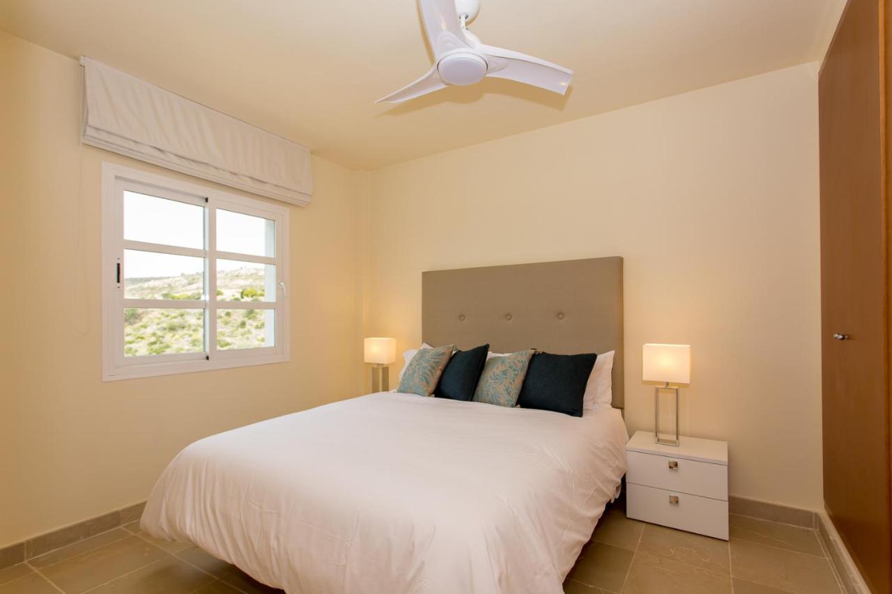 Manilva Townhouse With Spectacular Views Of Gibraltarヴィラ エクステリア 写真